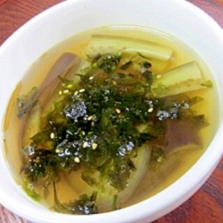 煮干しでしっかりダシ☆　「ナスの韓国風スープ」
